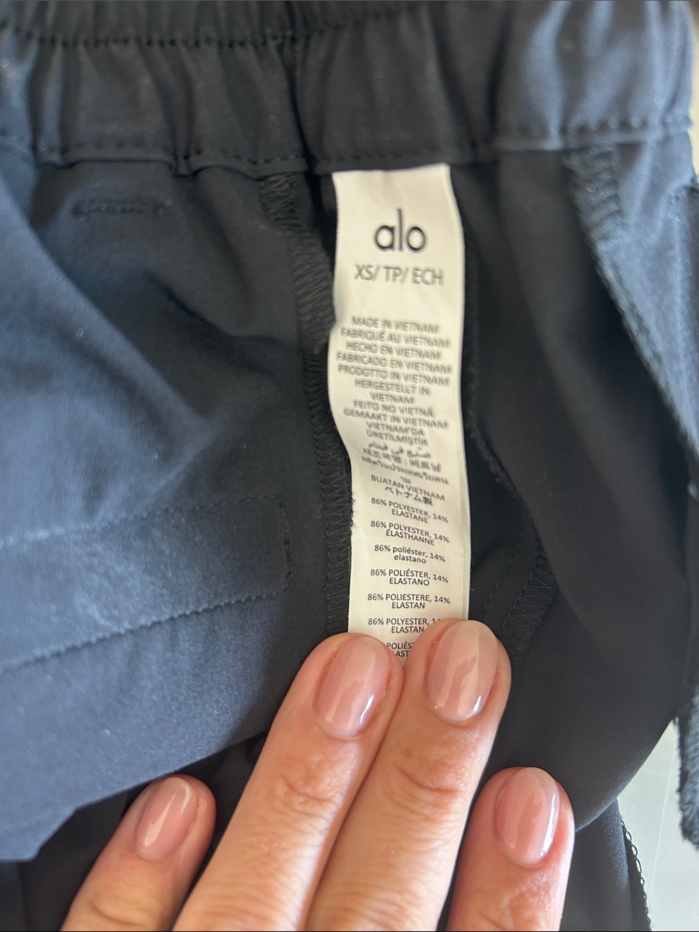 ALO Yoga Black High-Waist Wide-Leg Pants - Picture 2 of 7